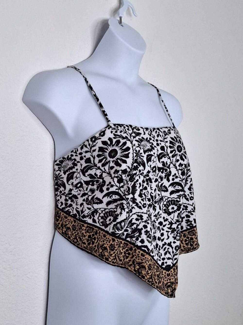 Midnight Sky Floral Handkerchief Top Floral Sz L Crop Neutral Minimalist Boho - Picture 5 of 9